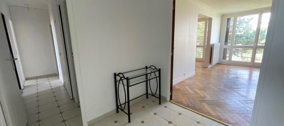 Квартира с 3 спальнями в Нёйи-Плезанс, Франция № 165935 9