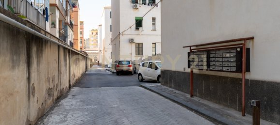 1 bedroom Apartment in Catania, Italy No. 351622 5