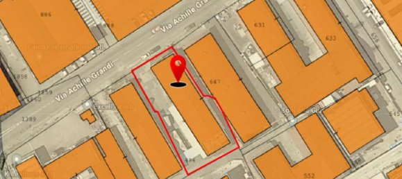 970m² Building in Santa Croce sull'Arno, Italy No. 295070 8