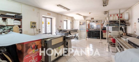 3-salle Propriété commerciale à Pomigliano d'Arco, Italy No. 302218 24