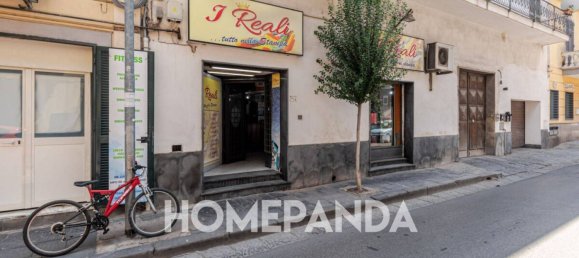 3-salle Propriété commerciale à Pomigliano d'Arco, Italy No. 302218 2