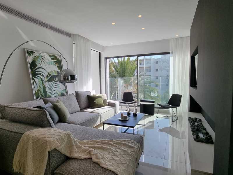 3 bedrooms Apartment in Limassol, Cyprus No. 16679