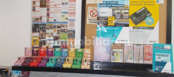 2 rooms Commercial property in Florence, Italy No. 41488 8