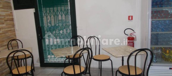 2 rooms Commercial property in Florence, Italy No. 41488 2