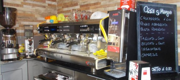 2 rooms Commercial property in Florence, Italy No. 41488 5