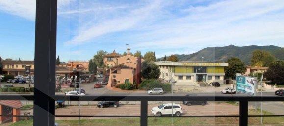 30m² Office in Bientina, Italy No. 27964 11