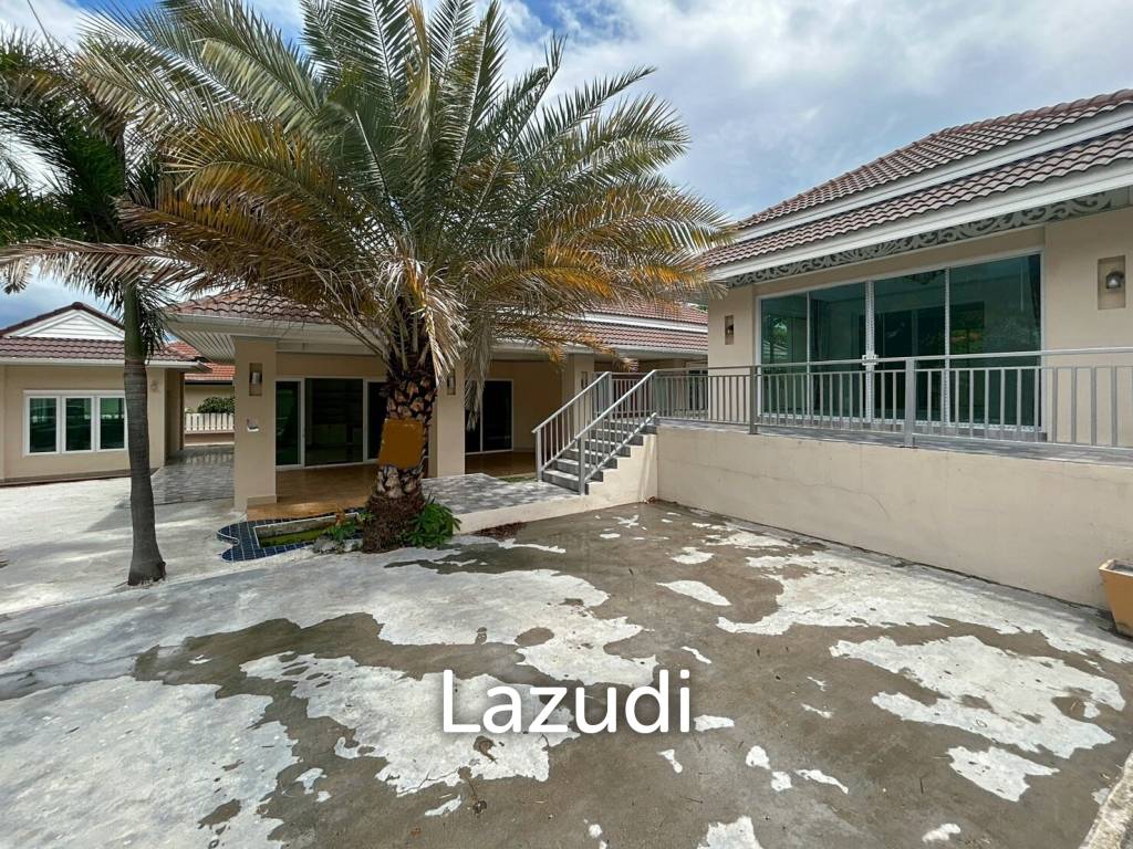 4 bedrooms Villa in Hua Hin, Thailand No. 20419