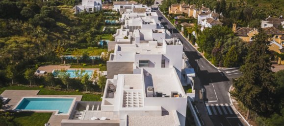 5 bedrooms Villa in Estepona, Spain No. 3068 27