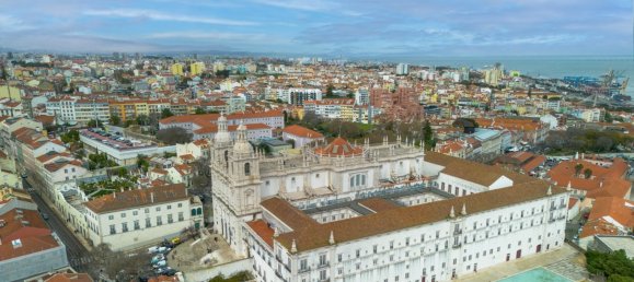 3 غرف نوم منزل ذو طابقين في Lisbon, Portugal رقم 141888 32