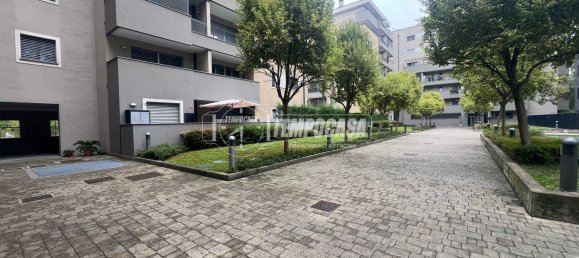 2 bedrooms Apartment in Rozzano, Italy No. 312593 3