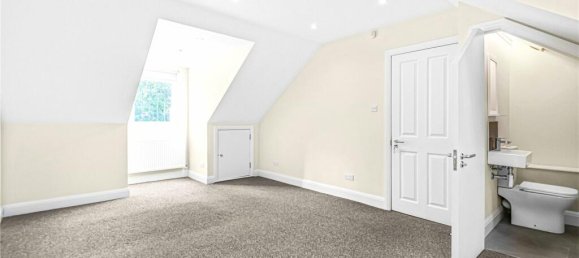 4 bedrooms House in Barnet, United Kingdom No. 6457 17