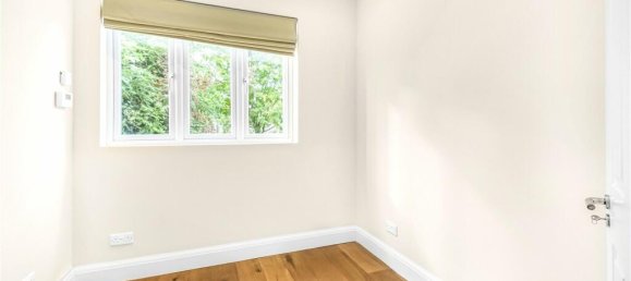 4 bedrooms House in Barnet, United Kingdom No. 6457 13