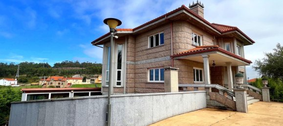 4 bedrooms House in Arteixo, Spain No. 57352 6