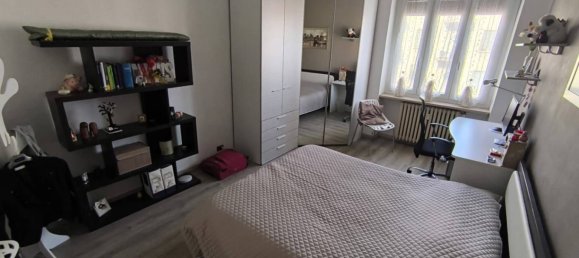 2 Schlafzimmer Wohnung in Turin, Italy, Nr. 60810 2