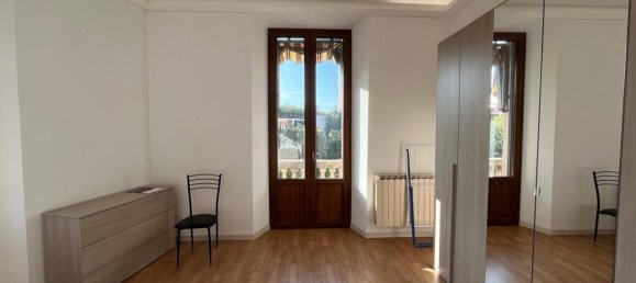 3 bedrooms Apartment in Milan, Italy No. 312332 15