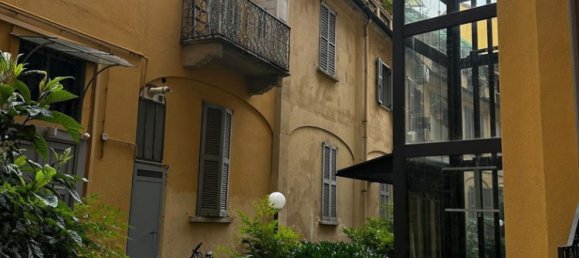 3 bedrooms Apartment in Milan, Italy No. 312332 20