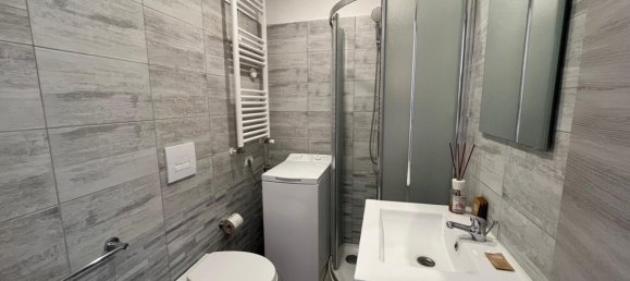 3 bedrooms Apartment in Milan, Italy No. 312332 5