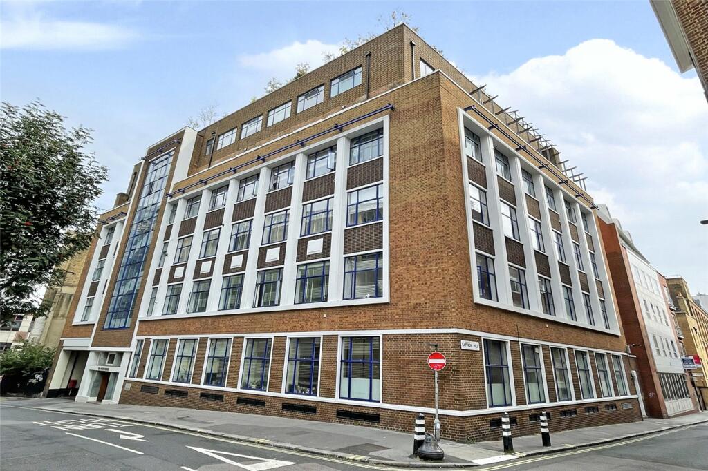 3 bedrooms Apartment in London, United Kingdom No. 3526