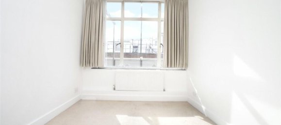 3 bedrooms Apartment in London, United Kingdom No. 3526 4