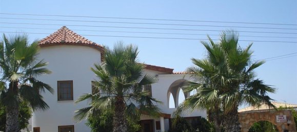 Вилла с 4 спальнями в Тала, Пафос, Кипр № 10531 2