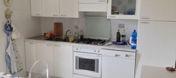 5 rooms House in Massa, Italy No. 155224 8