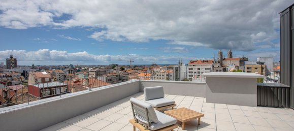 3 bedrooms Apartment in Porto, Portugal No. 97139 28