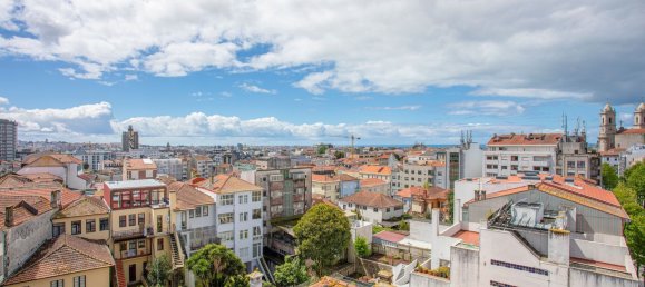 3 bedrooms Apartment in Porto, Portugal No. 97139 31
