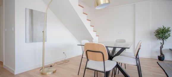 3 bedrooms Apartment in Porto, Portugal No. 97139 4