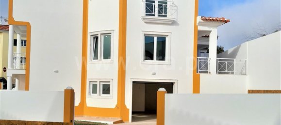 3 Schlafzimmer Haus in Ericeira, Portugal, Nr. 151425 2