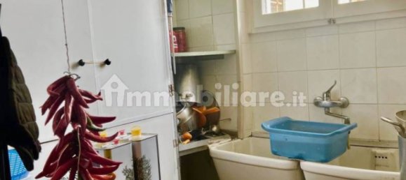 2 rooms Commercial property in Florence, Italy No. 39649 6