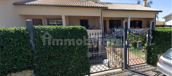 4 Schlafzimmer Haus in Bracciano, Italy, Nr. 281076 2