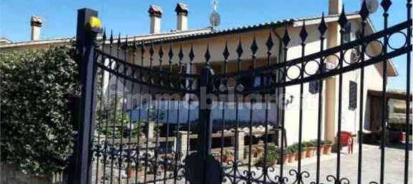 4 Schlafzimmer Haus in Bracciano, Italy, Nr. 281076 12