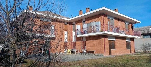 9 bedrooms Villa in Rivalta di Torino, Italy No. 209162 2