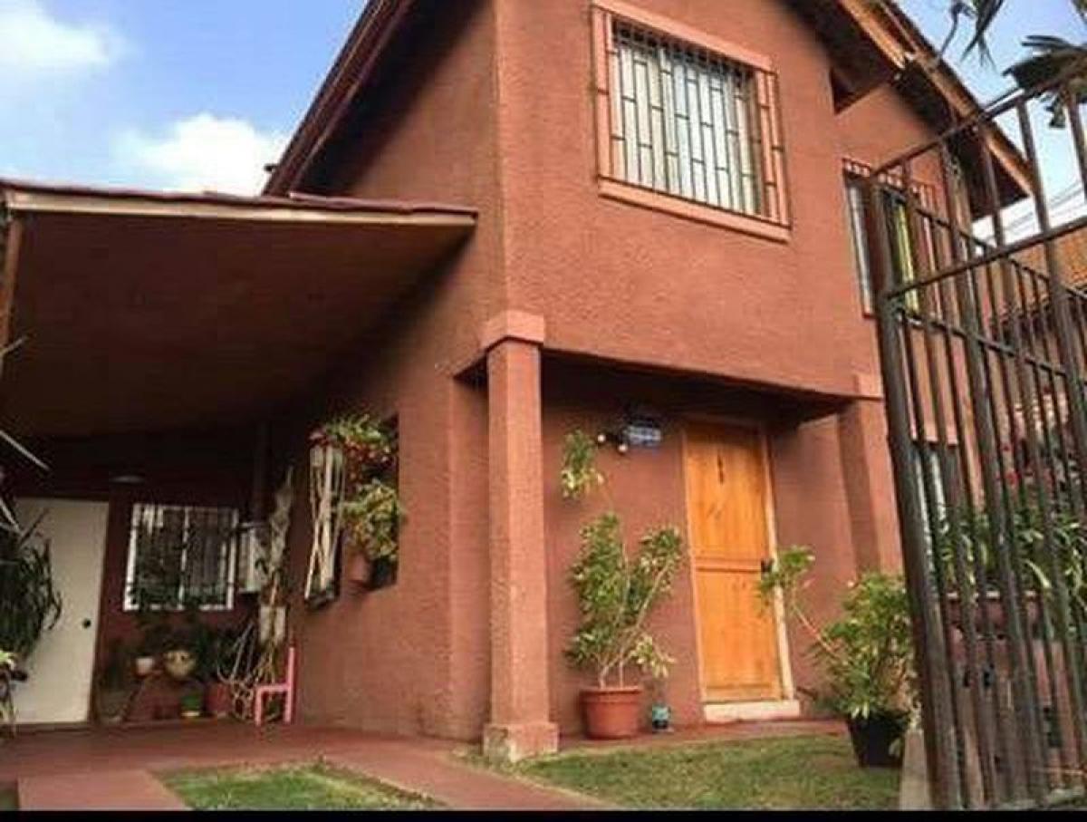 4 bedrooms House in Santiago, Chile No. 2049