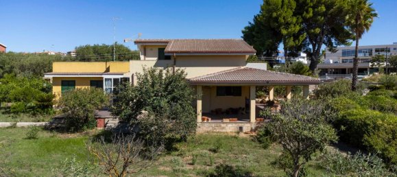 7 rooms Villa in Modica, Italy No. 127295 4