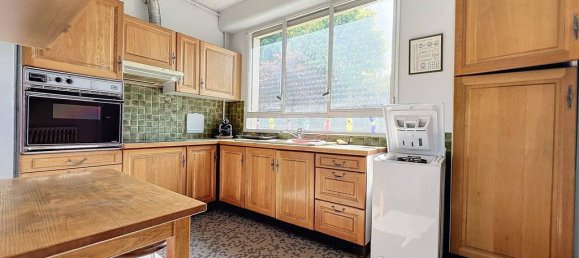 2 Schlafzimmer Wohnung in Garches, France, Nr. 182829 5