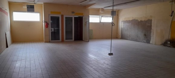140m² Commercial property in Seuil-d'Argonne, France No. 86268 2
