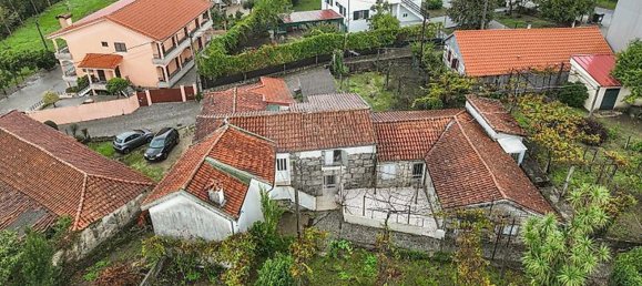 Дом с 7 спальнями в Гимарайнш, Португалия № 177319 29