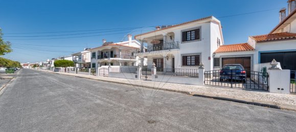 4 bedrooms House in Almeirim, Portugal No. 188701 2