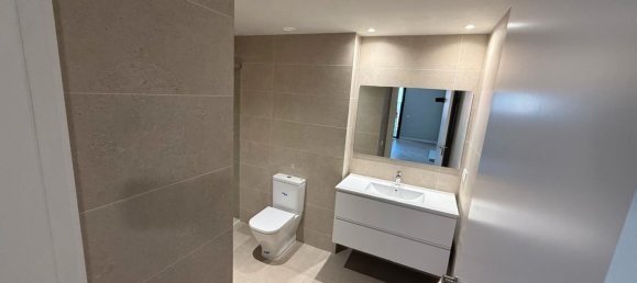 4 bedrooms Duplex in Sabadell, Spain No. 182145 4