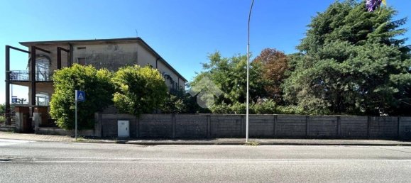 Villa de 6 dormitorios en Isola della Scala, Italy No. 272935 2