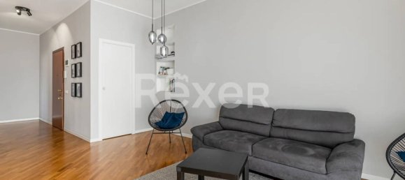 Квартира с 3 комнатами в Корсико, Италия № 181200 4