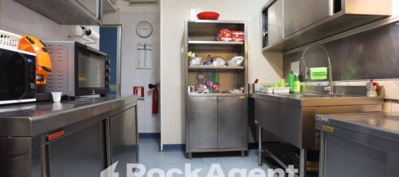 8 bedrooms Apartment in Naples, Italy No. 285859 23