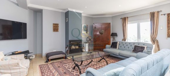 Villa de 3 dormitorios en Faro, Portugal No. 92127 2