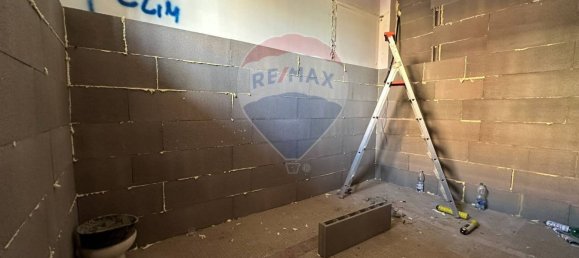 2 Schlafzimmer Wohnung in Pomezia, Italy, Nr. 52533 9