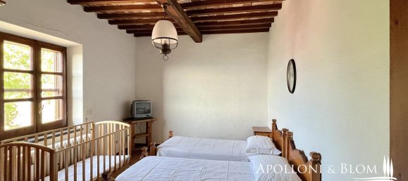 5 bedrooms House in Cetona, Italy No. 53657 13