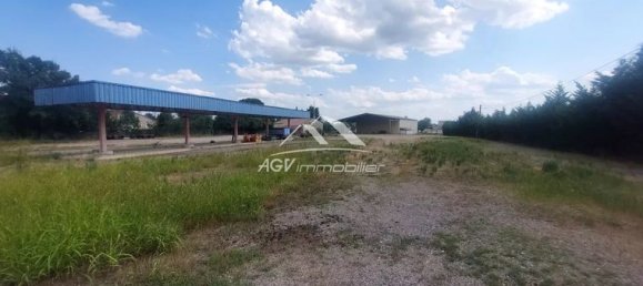 Gewerbliche Immobilie in Gard, France 900m², Nr. 279186 15