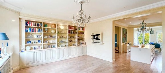 Дом с 5 комнатами в Лихтерфельде, Германия № 32361 5