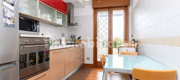 3 bedrooms Apartment in Rome, Italy No. 336650 9