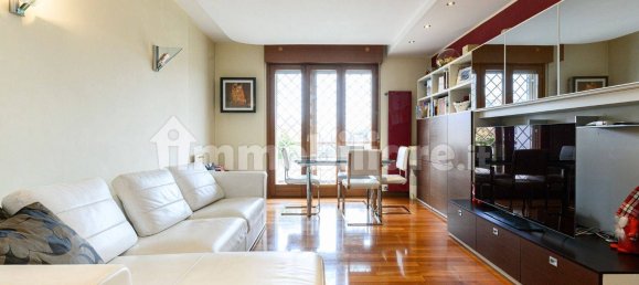3 bedrooms Apartment in Rome, Italy No. 336650 4